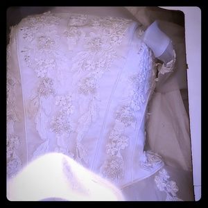 Bridal gown